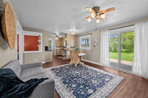 Tiny photo for 1104 3rd Street, Dewitt, IA 52742 (MLS # 12626352)