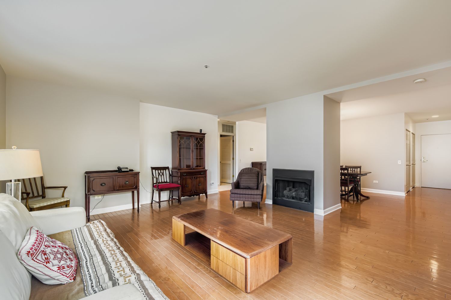1107 Greenleaf Avenue 4G