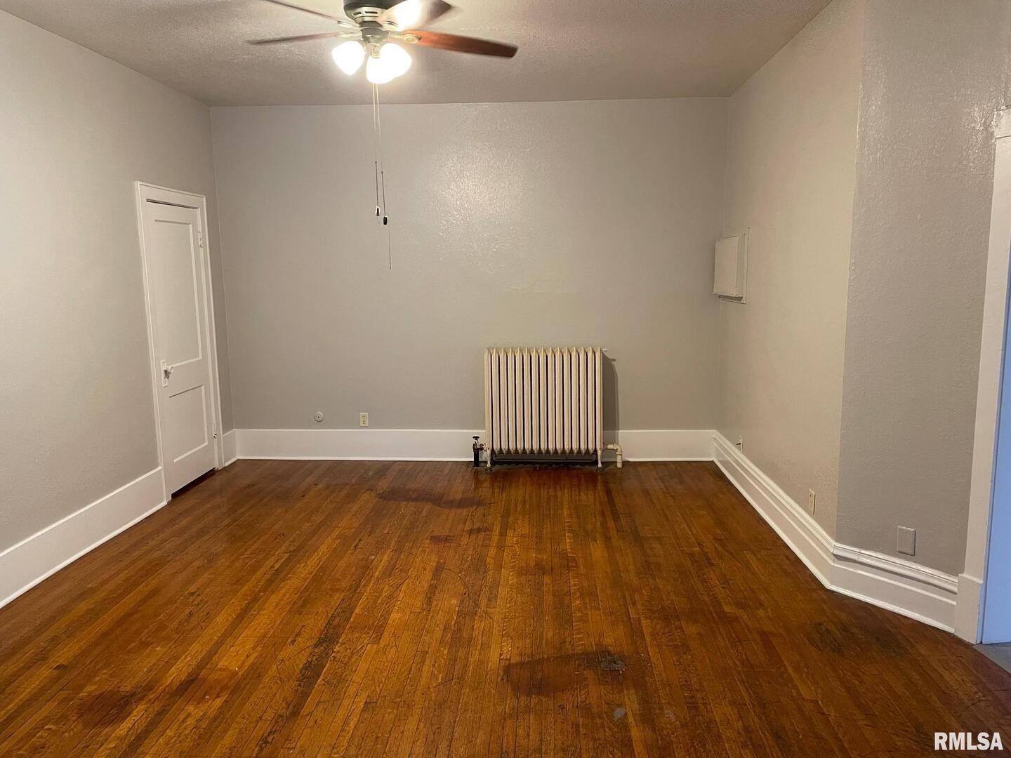 413 W 6TH Street