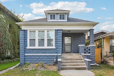 Photo of 8536 S Maryland Avenue, Chicago, IL 60619 (MLS # 12496940)