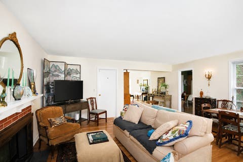 Tiny photo for 915 N Pine Avenue, Arlington Heights, IL 60004 (MLS # 12683371)