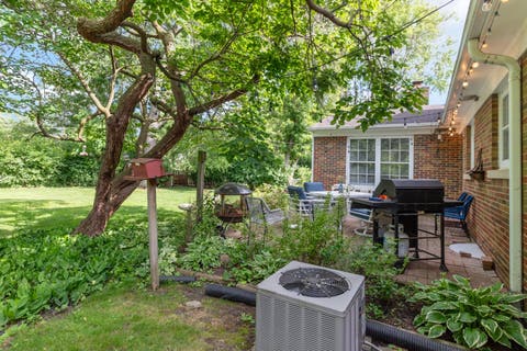 Tiny photo for 915 N Pine Avenue, Arlington Heights, IL 60004 (MLS # 12683371)