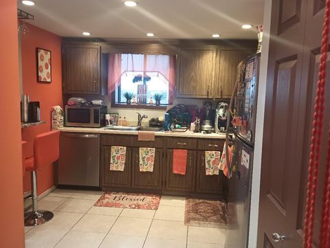 Tiny photo for 850 Des Plaines Avenue #610, Forest Park, IL 60130 (MLS # 12520783)