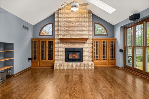 Tiny photo for 685 Rosewood Drive, West Chicago, IL 60185 (MLS # 12514158)