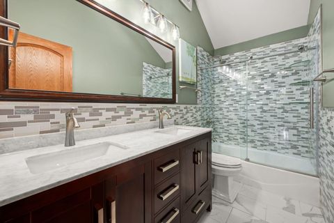 Tiny photo for 685 Rosewood Drive, West Chicago, IL 60185 (MLS # 12514158)