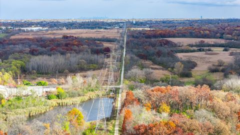 Tiny photo for 685 Rosewood Drive, West Chicago, IL 60185 (MLS # 12514158)