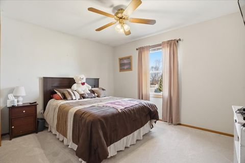 Tiny photo for 38546 N Pine Avenue, Beach Park, IL 60099 (MLS # 12581228)