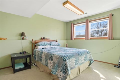 Tiny photo for 38546 N Pine Avenue, Beach Park, IL 60099 (MLS # 12581228)