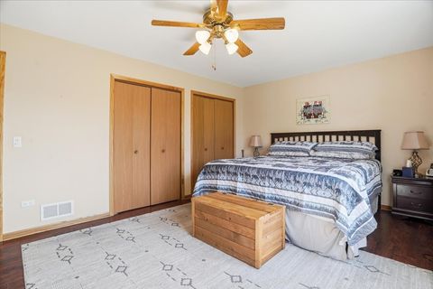 Tiny photo for 38546 N Pine Avenue, Beach Park, IL 60099 (MLS # 12581228)