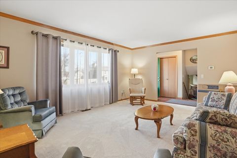 Tiny photo for 38546 N Pine Avenue, Beach Park, IL 60099 (MLS # 12581228)