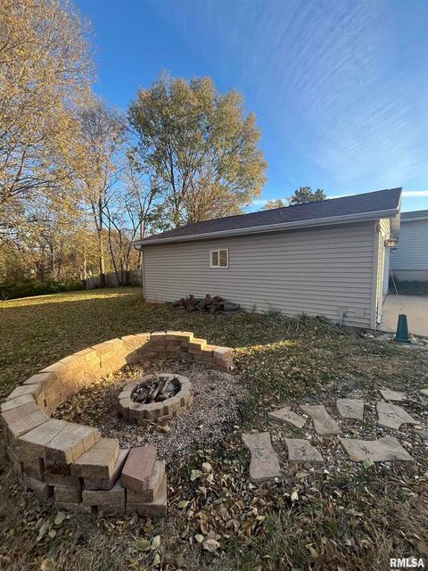 Tiny photo for 328 E PROSPECT Street, Kewanee, IL 61443 (MLS # QC4269411)