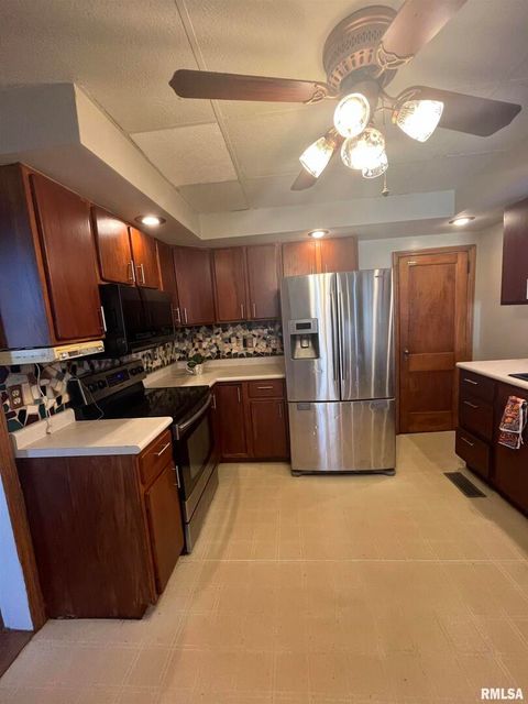 Tiny photo for 328 E PROSPECT Street, Kewanee, IL 61443 (MLS # QC4269411)