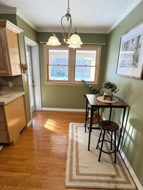 Tiny photo for 2601 7th Street, EastMoline, IL 61244 (MLS # 100000017)