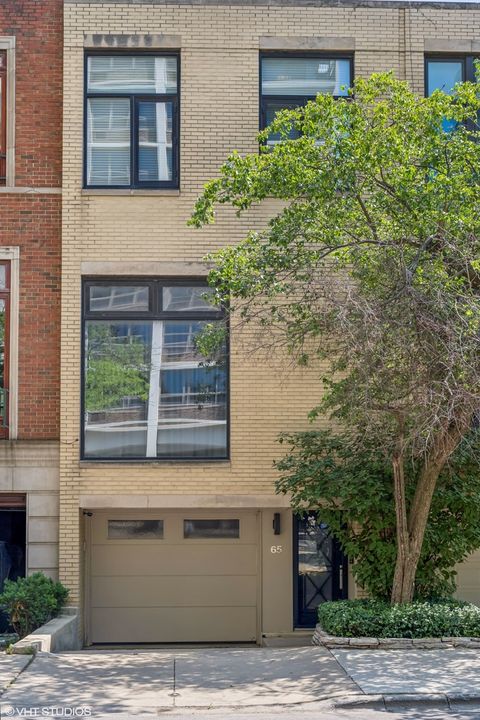 65 W Schiller Street Chicago IL 60610