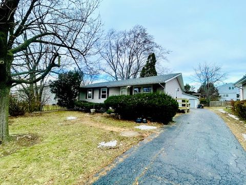 10 Pine Avenue Lake Zurich IL 60047