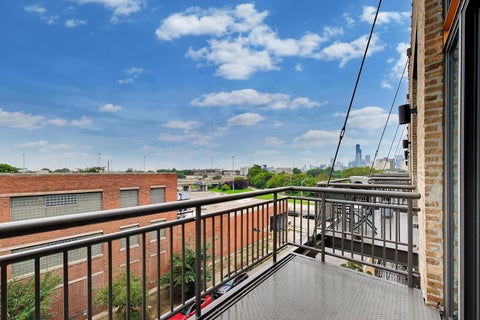 Tiny photo for 2545 S DEARBORN Street #525, Chicago, IL 60616 (MLS # 12754159)