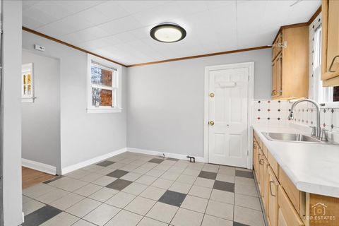 Tiny photo for 304 E Camp Mcdonald Road, Prospect Heights, IL 60070 (MLS # 12597722)