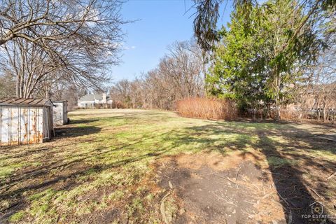 Tiny photo for 304 E Camp Mcdonald Road, Prospect Heights, IL 60070 (MLS # 12597722)