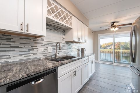 Tiny photo for 9910 Treetop Drive #3904, Orland Park, IL 60462 (MLS # 12497809)