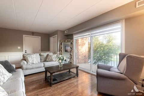 Tiny photo for 9910 Treetop Drive #3904, Orland Park, IL 60462 (MLS # 12497809)