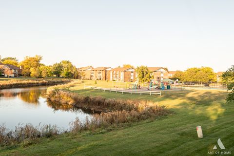 Tiny photo for 9910 Treetop Drive #3904, Orland Park, IL 60462 (MLS # 12497809)