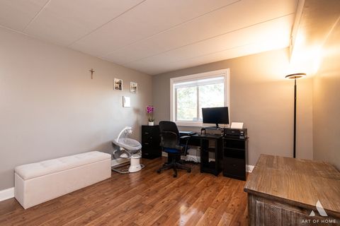 Tiny photo for 9910 Treetop Drive #3904, Orland Park, IL 60462 (MLS # 12497809)