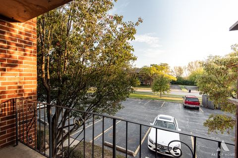 Tiny photo for 9910 Treetop Drive #3904, Orland Park, IL 60462 (MLS # 12497809)