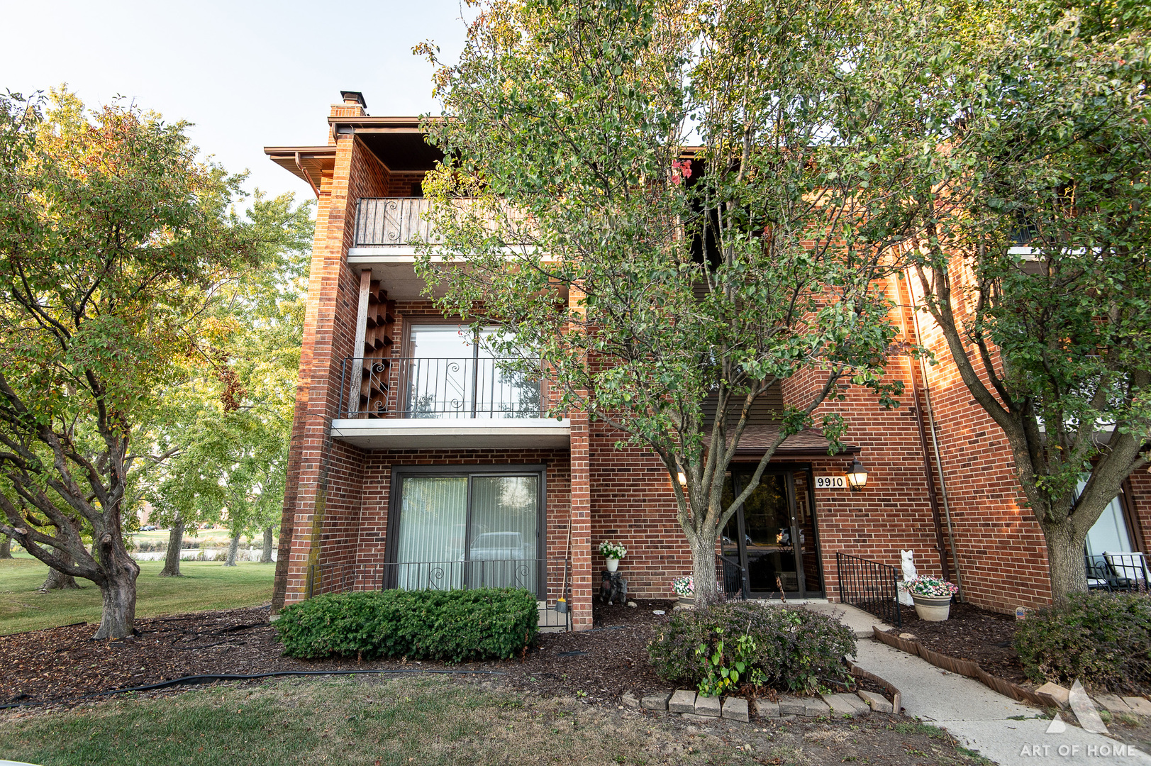 9910 Treetop Drive 3904