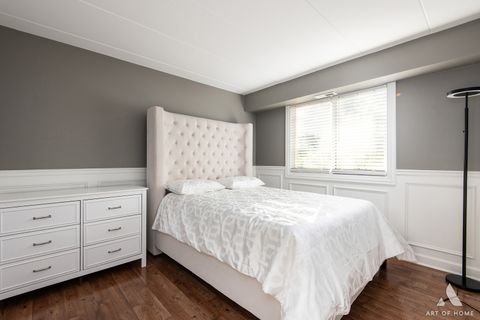 Tiny photo for 9910 Treetop Drive #3904, Orland Park, IL 60462 (MLS # 12497809)