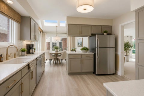 Tiny photo for 1819 N Normandy Court, Arlington Heights, IL 60004 (MLS # 12699220)