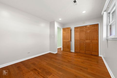 Tiny photo for 4433 Madison Avenue, Brookfield, IL 60513 (MLS # 12603940)