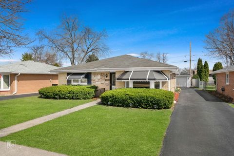 Photo of 4433 Madison Avenue, Brookfield, IL 60513 (MLS # 12603940)