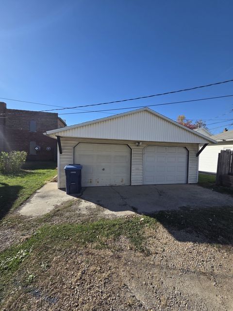 Tiny photo for 1015 8th Street, Lasalle, IL 61301 (MLS # 12511548)