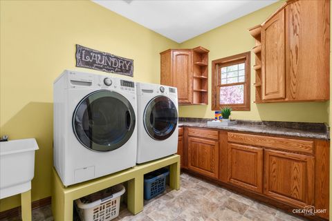 Tiny photo for 37 Park Drive, Yorkville, IL 60560 (MLS # 12632622)