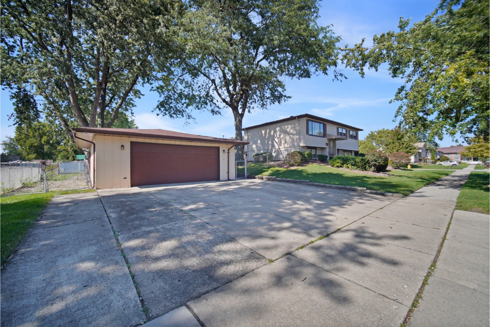16010 Olcott Avenue