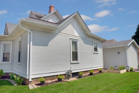 Tiny photo for 611 6th Avenue, Mendota, IL 61342 (MLS # 12731074)