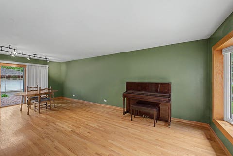 Tiny photo for 1331 N Indigo Drive, Mount Prospect, IL 60056 (MLS # 12661862)