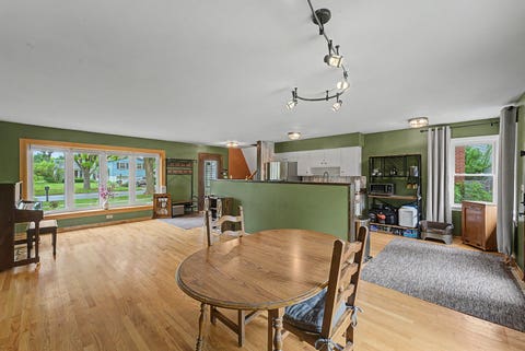 Tiny photo for 1331 N Indigo Drive, Mount Prospect, IL 60056 (MLS # 12661862)