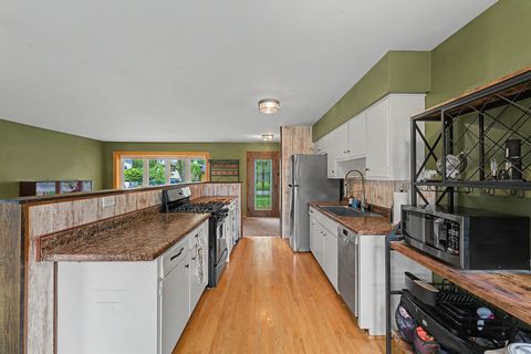 Tiny photo for 1331 N Indigo Drive, Mount Prospect, IL 60056 (MLS # 12661862)