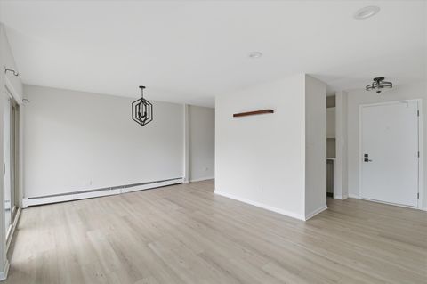 Tiny photo for 420 S HOME Avenue #107N, Oak Park, IL 60302 (MLS # 12585586)