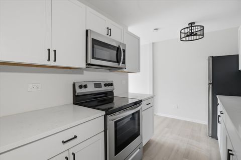 Tiny photo for 420 S HOME Avenue #107N, Oak Park, IL 60302 (MLS # 12585586)