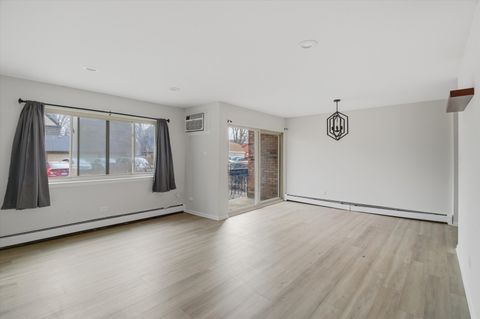 Tiny photo for 420 S HOME Avenue #107N, Oak Park, IL 60302 (MLS # 12585586)