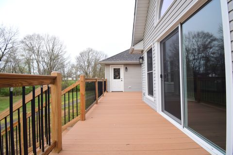 Tiny photo for 12139 E Hutchison Road, Mt Vernon, IL 62864 (MLS # 12616452)