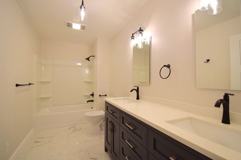 Tiny photo for 12139 E Hutchison Road, Mt Vernon, IL 62864 (MLS # 12616452)