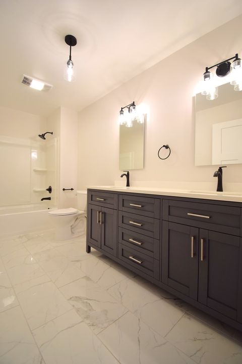 Tiny photo for 12139 E Hutchison Road, Mt Vernon, IL 62864 (MLS # 12616452)