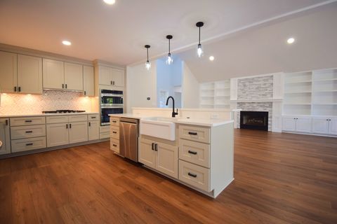 Tiny photo for 12139 E Hutchison Road, Mt Vernon, IL 62864 (MLS # 12616452)