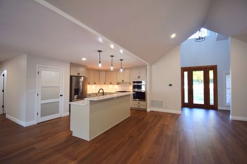 Tiny photo for 12139 E Hutchison Road, Mt Vernon, IL 62864 (MLS # 12616452)