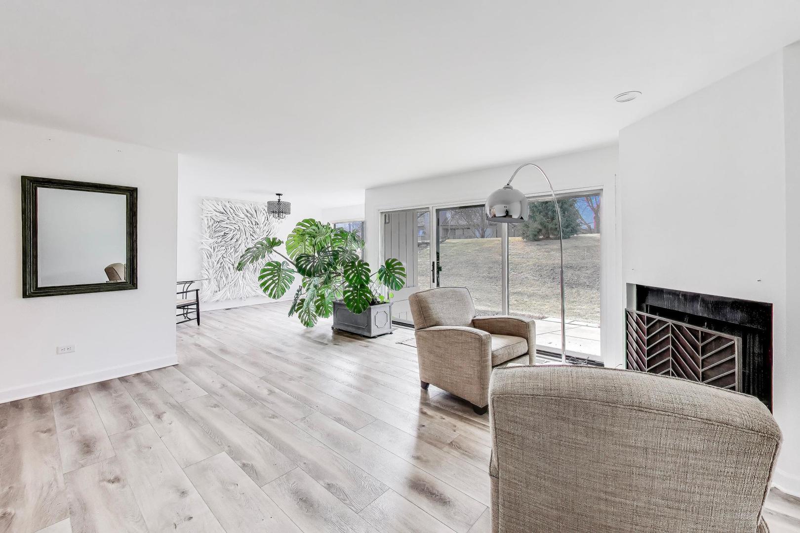 83c Thornhill Lane c