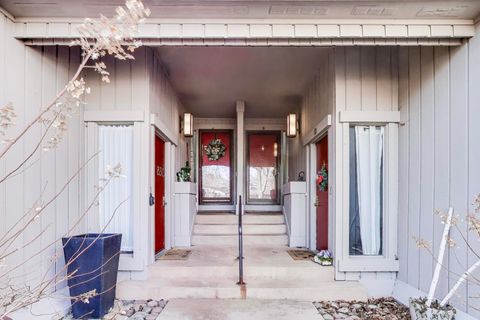 Tiny photo for 83c Thornhill Lane #c, Lake Barrington, IL 60010 (MLS # 12577542)