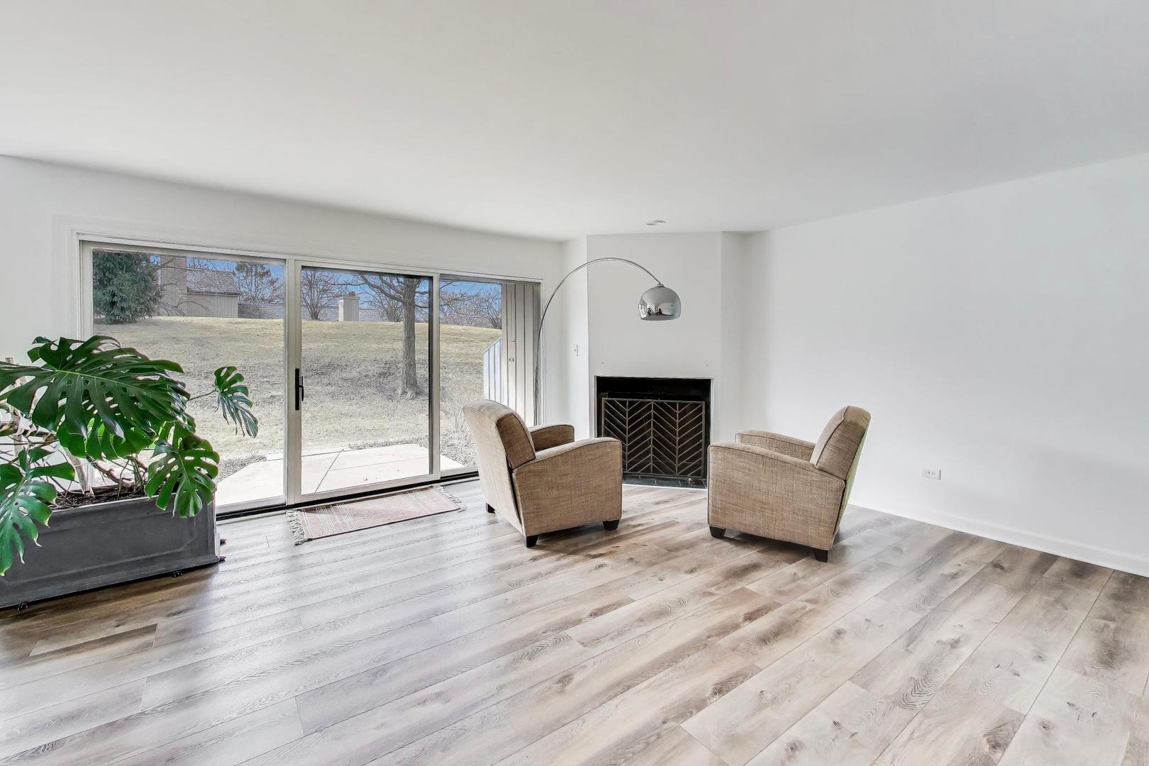 83c Thornhill Lane c